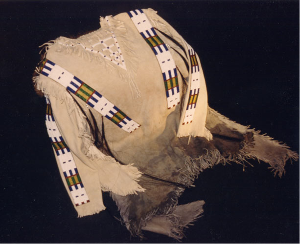 Antique Style Men's Beige Buffalo Hide Sioux Beaded Powwow Regalia War Shirt Na01